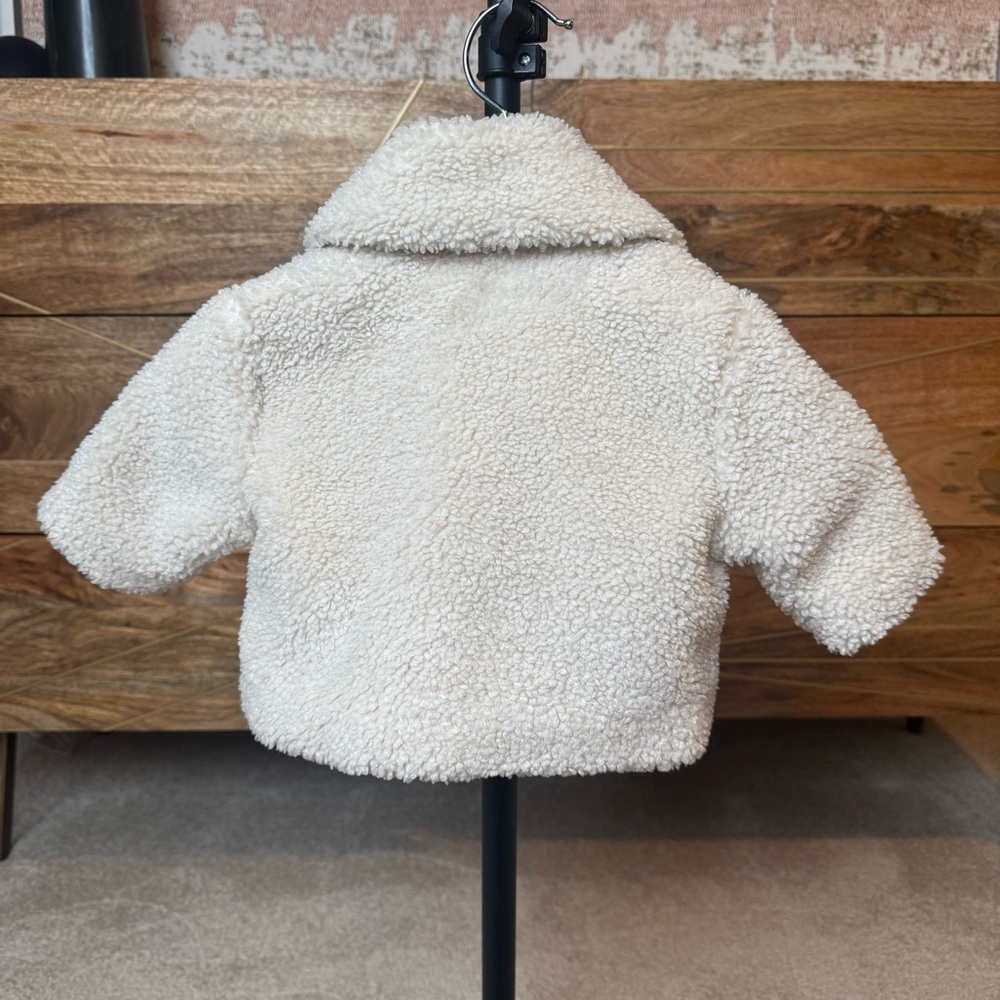 Banana Republic Baby Sherpa Jacket – 0–3 - Picture 5 of 5